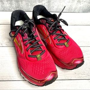 Women’s Brooks Ghost Running Shoes Size 9.5